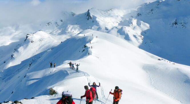 10 janvier 2015, le groupe initiation ski-alpinisme des Zwhenos conquière le Petit Fourchon image article