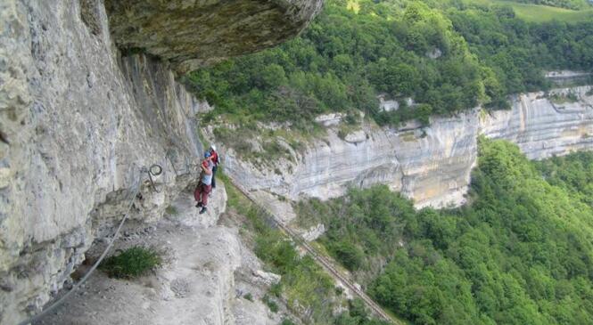 stage initiateur via ferrata/via corda - qui est intéressé ? image article