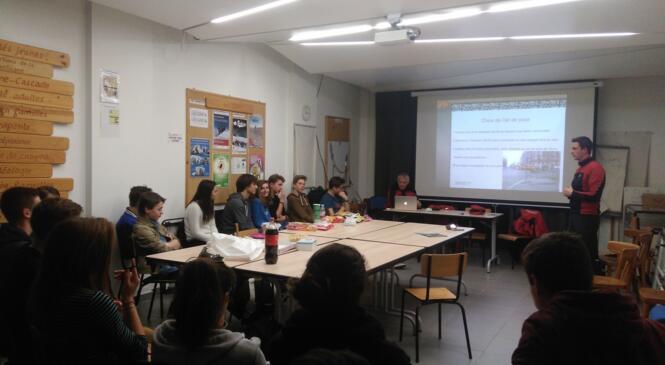 Ecoles d'escalade de Chambery : sensibilisation au secourisme en montagne image article