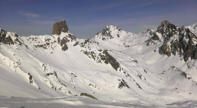 Pointe de Cerdosse, Cols du Rosset et de Charbonnière image article