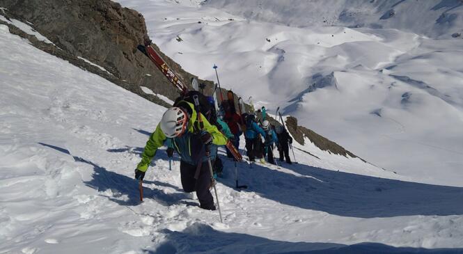 Métro – Rando – Dodo ... Aux Cols de Grapillon et Grand Pré, il fait bon aller image article