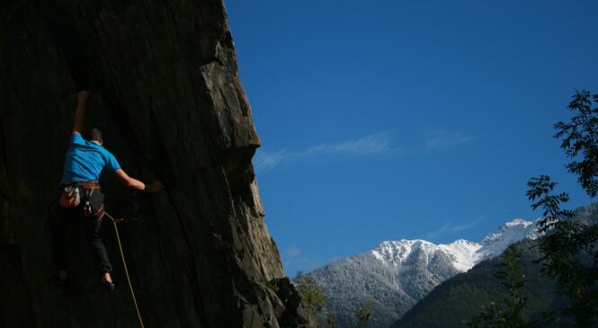 Escalade à Saint Léger - Sous le soleil image article